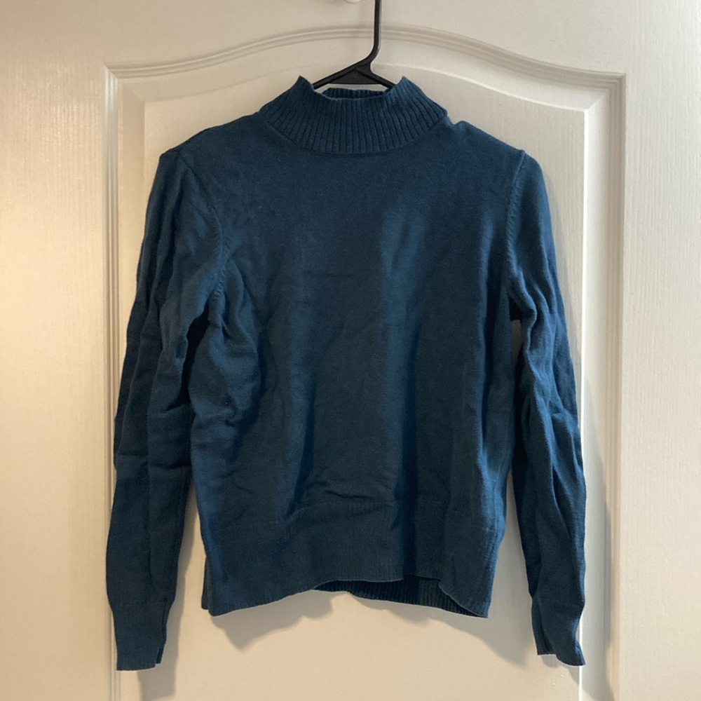 Women’s Blue Sweater